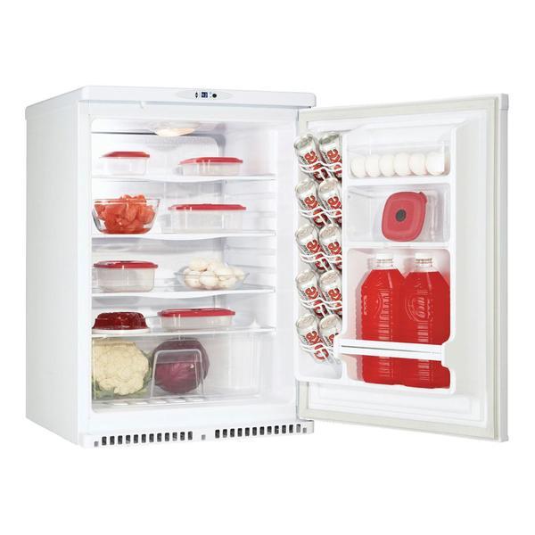 Kenmore 95882 5.7 cu. ft. Compact Refrigerator